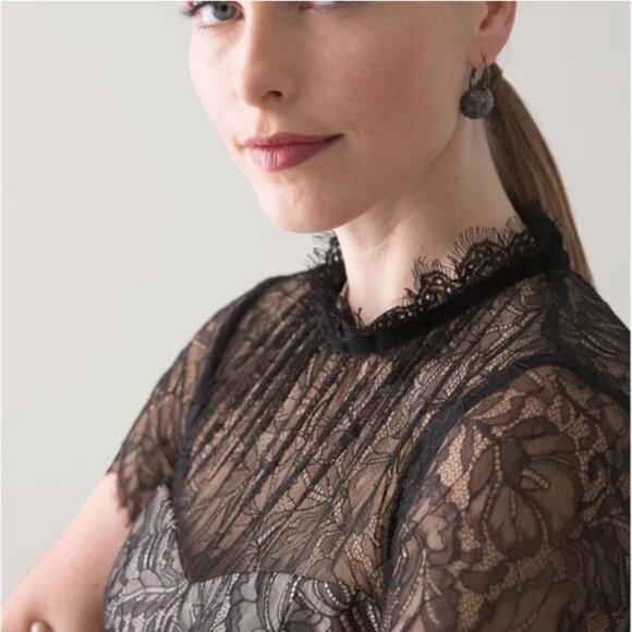 White House Black Market Contrast Lace Bodice Blouse – Size 14 – NWT - Picture 3 of 16